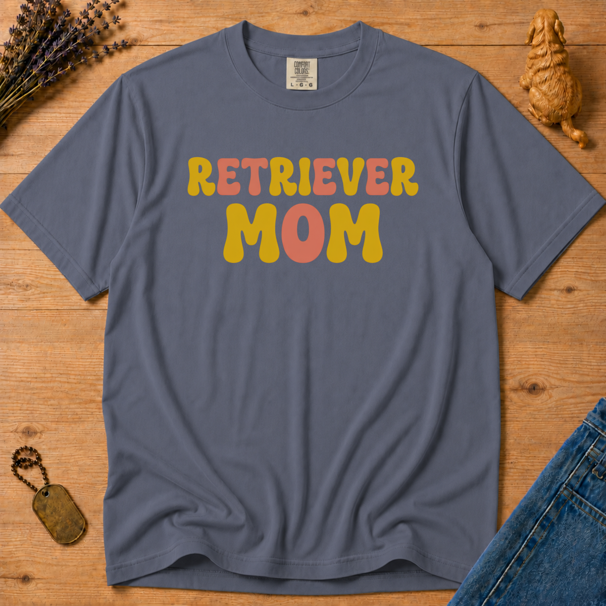 Stay Golden Tee — Retriever Mom