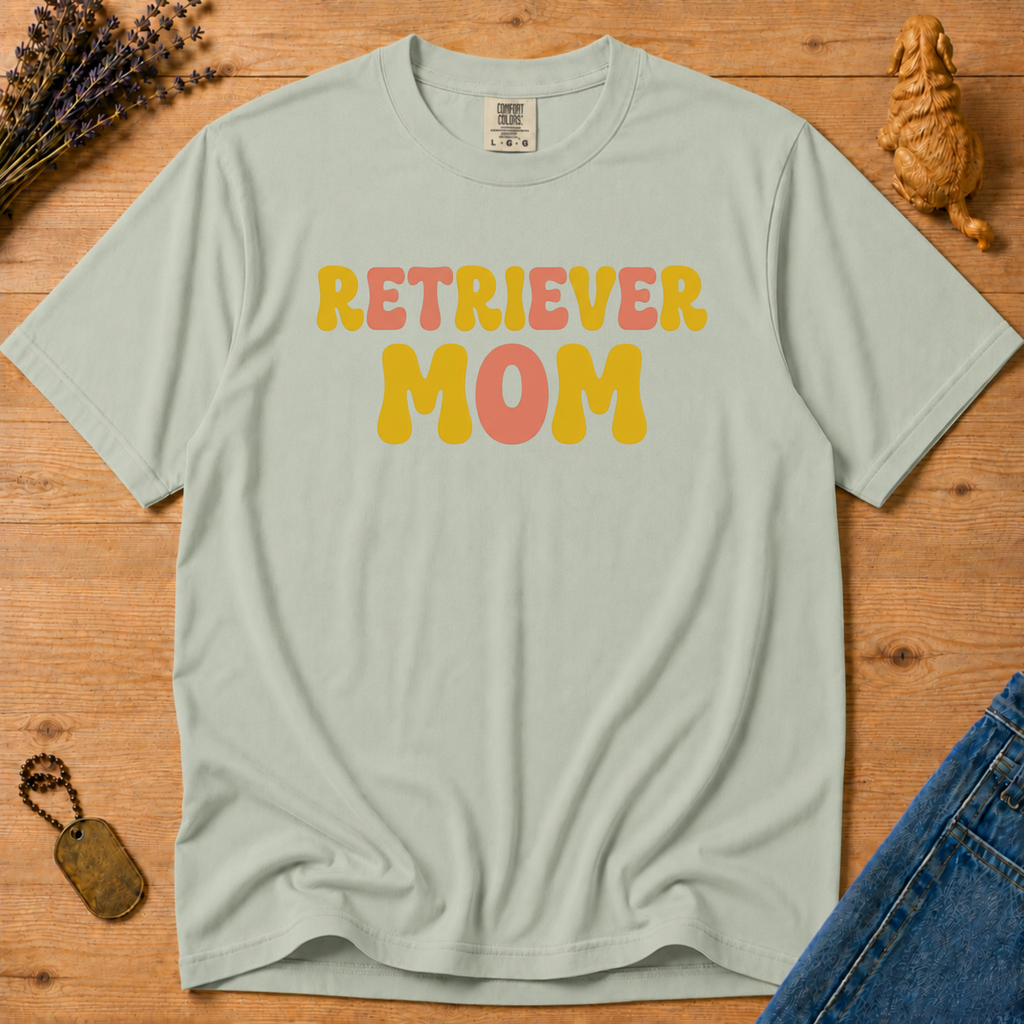 Stay Golden Tee — Retriever Mom